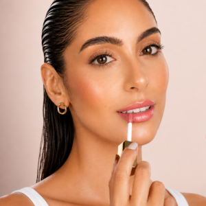 Dominic Paul Cosmetics Lip Glaze, sticky free easy to apply and lasts all day highly pigmented